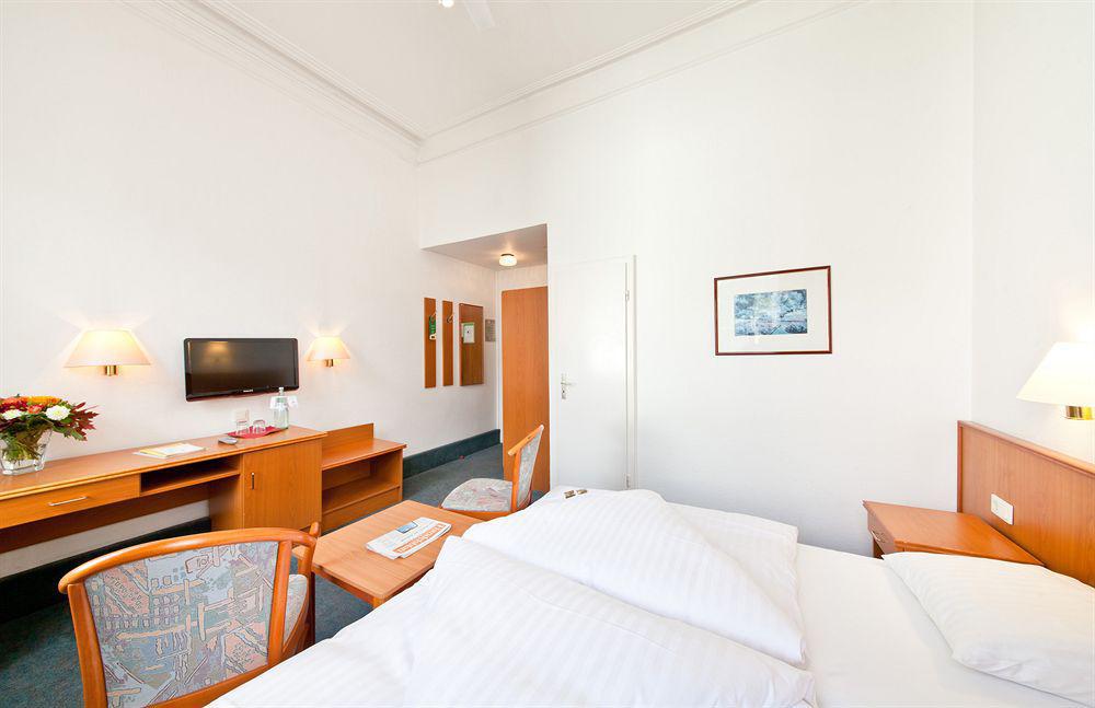 Hotel Norddeutscher Hof Hamburg-Harburg Exteriör bild
