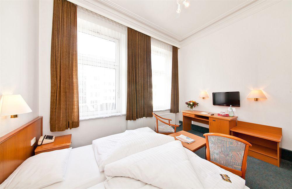 Hotel Norddeutscher Hof Hamburg-Harburg Exteriör bild
